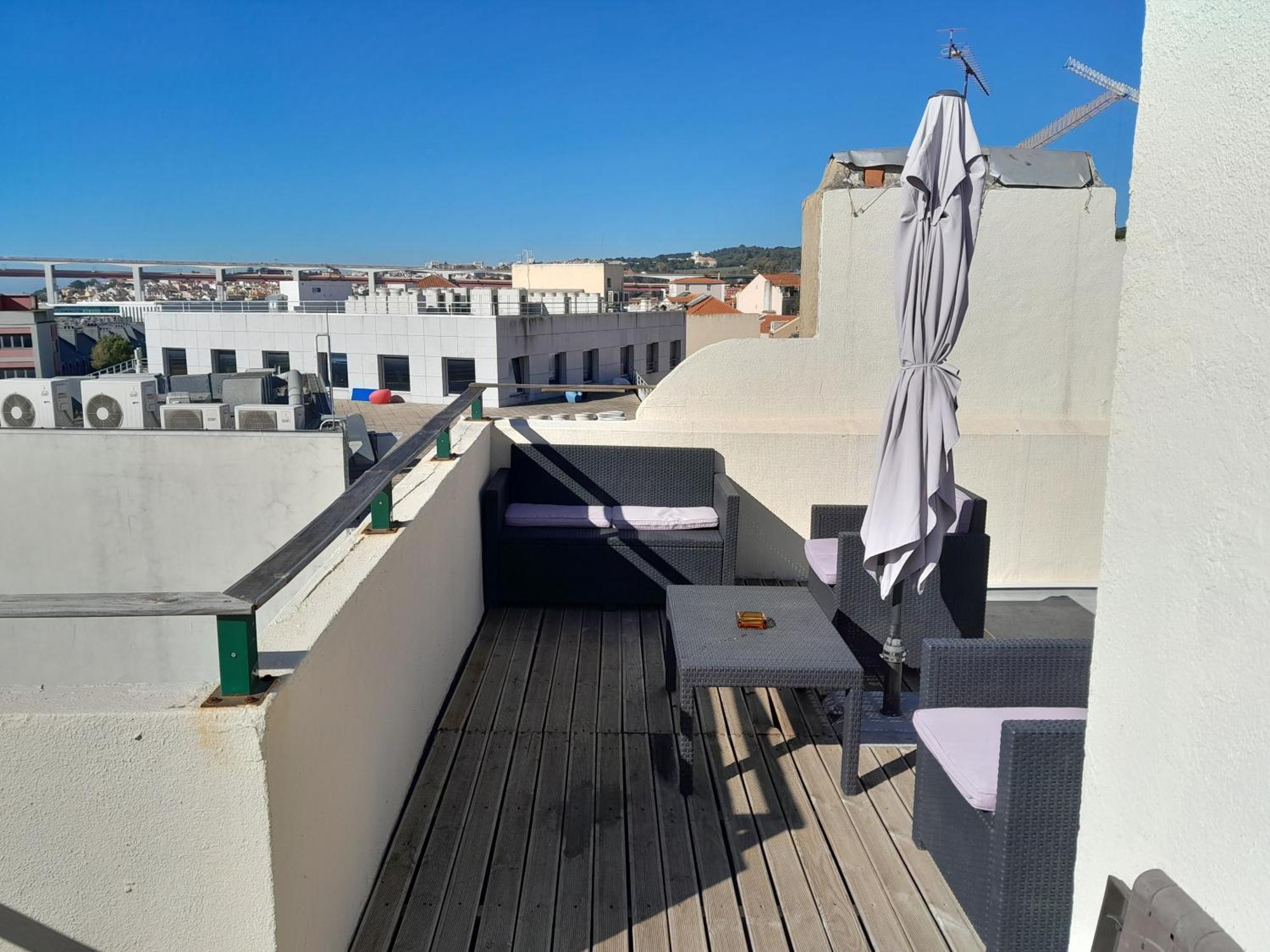 Apartamento Sobre O Rio Lisboa Екстериор снимка