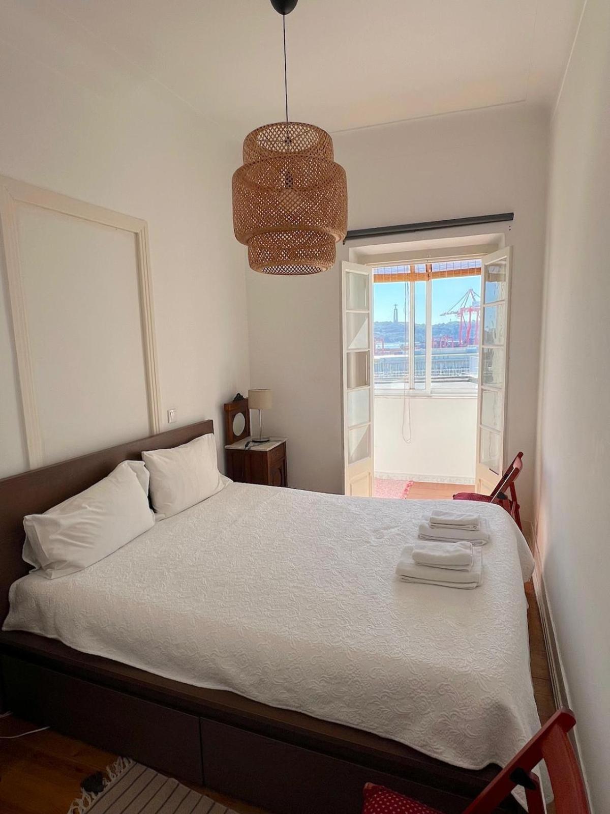 Apartamento Sobre O Rio Lisboa Екстериор снимка